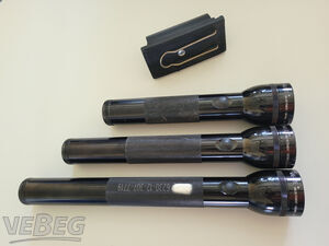 72 Stück Taschenlampen Maglite u. a.: