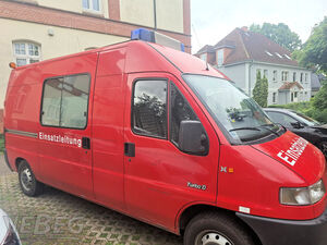 Lkw Peugeot Boxer 2,5 TD Hochraum-Kasten (230L)