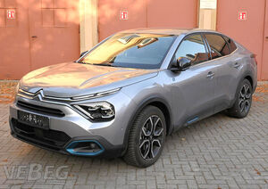 Pkw Citroen e-C4 X Shine