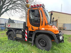 Zugmaschine Unimog 405/12 U 400 4x4
