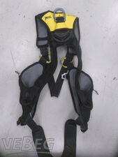 9 Stück Auffanggurte Petzl Newton Easyfit European version u. a.: