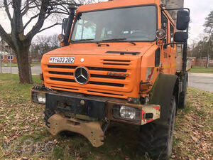 Zugmaschine Unimog 437 Doppelkabine