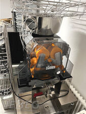 Orangensaftpresse Zumex Speed S+ Plus