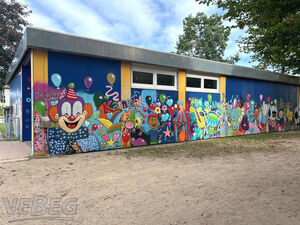 Flachgebäude (L x B x H) ca. 17,57 x 11,32 x 3,61 m