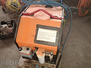 Hei&szlig;wasser-Hei&szlig;dampfsystem WeedLess Box 2.0